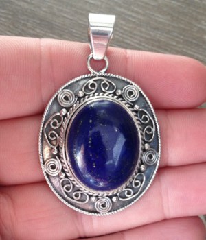 Zilveren hanger met cabochon geslepen Lapis Lazuli